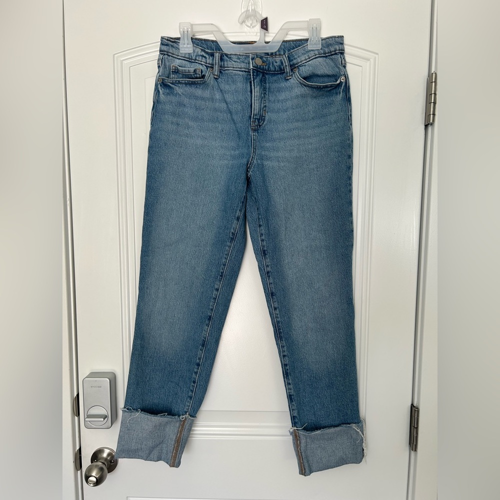 Banana Republic Slouch Cuff Med Women's Jeans. Size 28/6
Brand New With NO Tags.